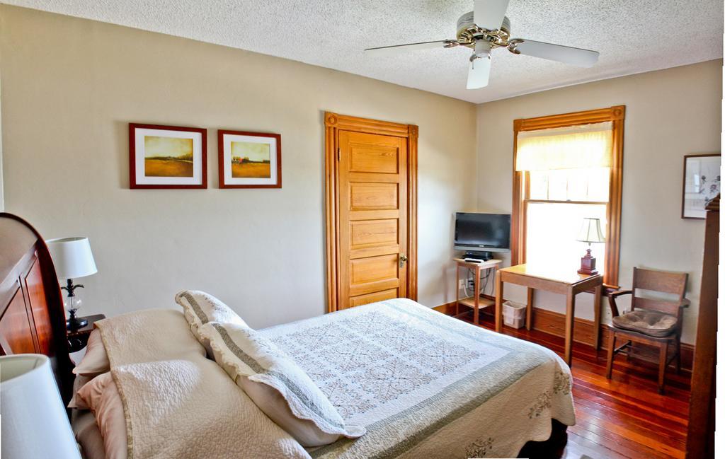 Night Swan Intracoastal Bed & Breakfast Ню Смирна Бийч Екстериор снимка