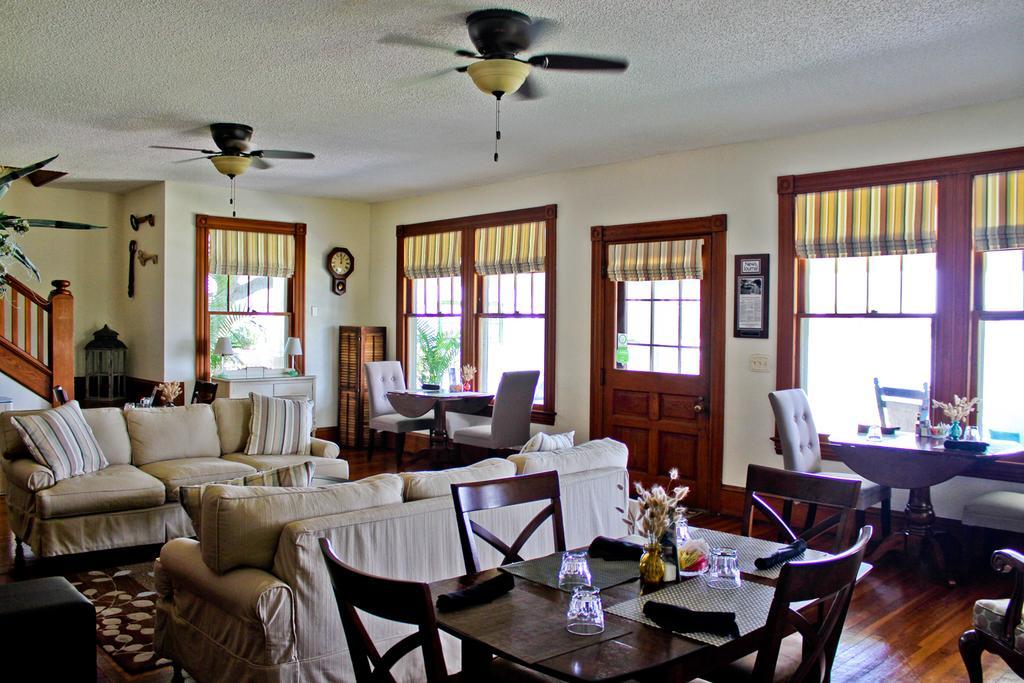 Night Swan Intracoastal Bed & Breakfast Ню Смирна Бийч Екстериор снимка