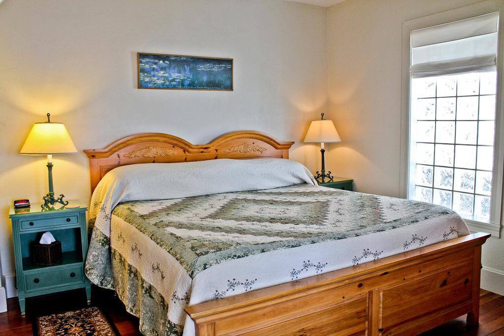 Night Swan Intracoastal Bed & Breakfast Ню Смирна Бийч Екстериор снимка