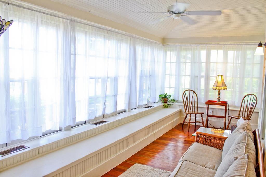 Night Swan Intracoastal Bed & Breakfast Ню Смирна Бийч Екстериор снимка