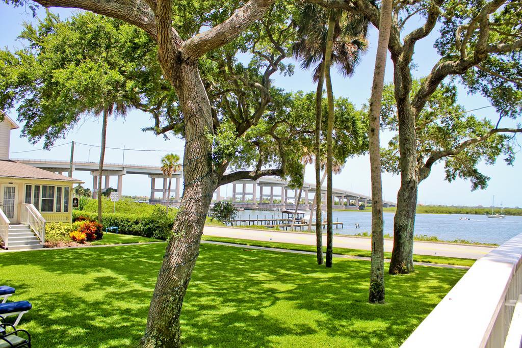 Night Swan Intracoastal Bed & Breakfast Ню Смирна Бийч Екстериор снимка