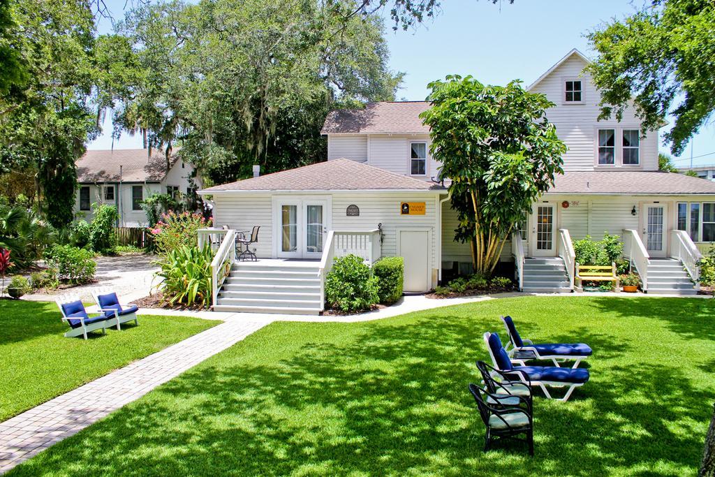 Night Swan Intracoastal Bed & Breakfast Ню Смирна Бийч Екстериор снимка