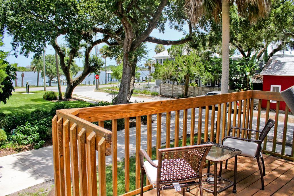 Night Swan Intracoastal Bed & Breakfast Ню Смирна Бийч Екстериор снимка